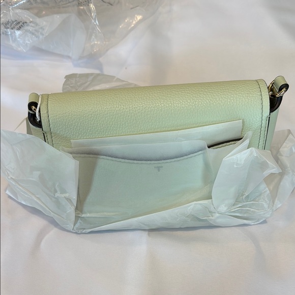 NWT Tory Burch Green and White Crossbody Bag with Flap Closure - Picture 4 of 9